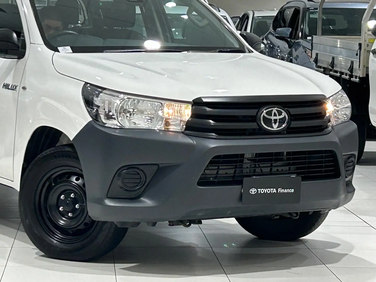 2022 Toyota Hilux Gallery Image 3