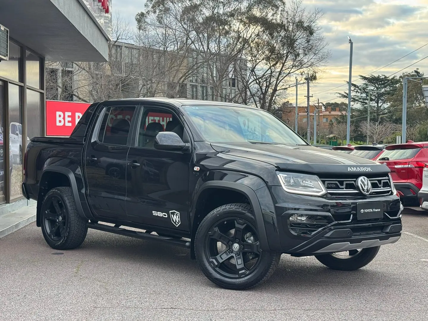 2022 Volkswagen Amarok Gallery Image 1