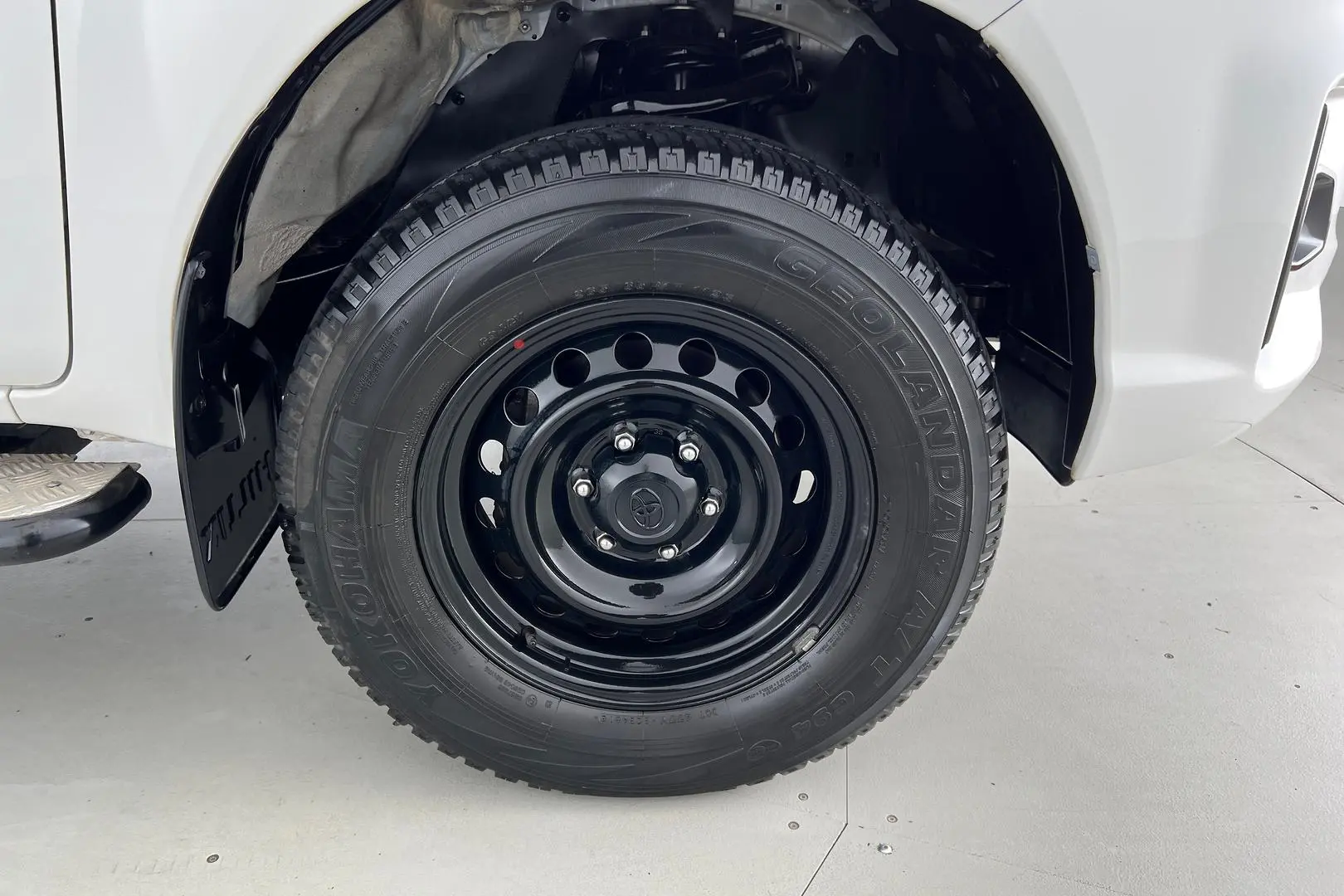 2018 Toyota Hilux Gallery Image 24