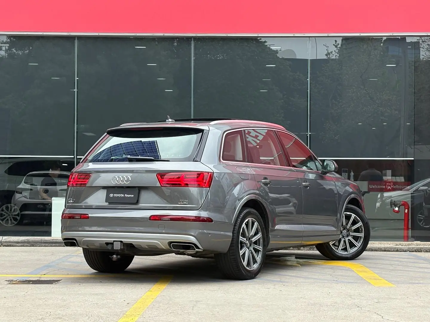 2017 Audi Q7 Gallery Image 10