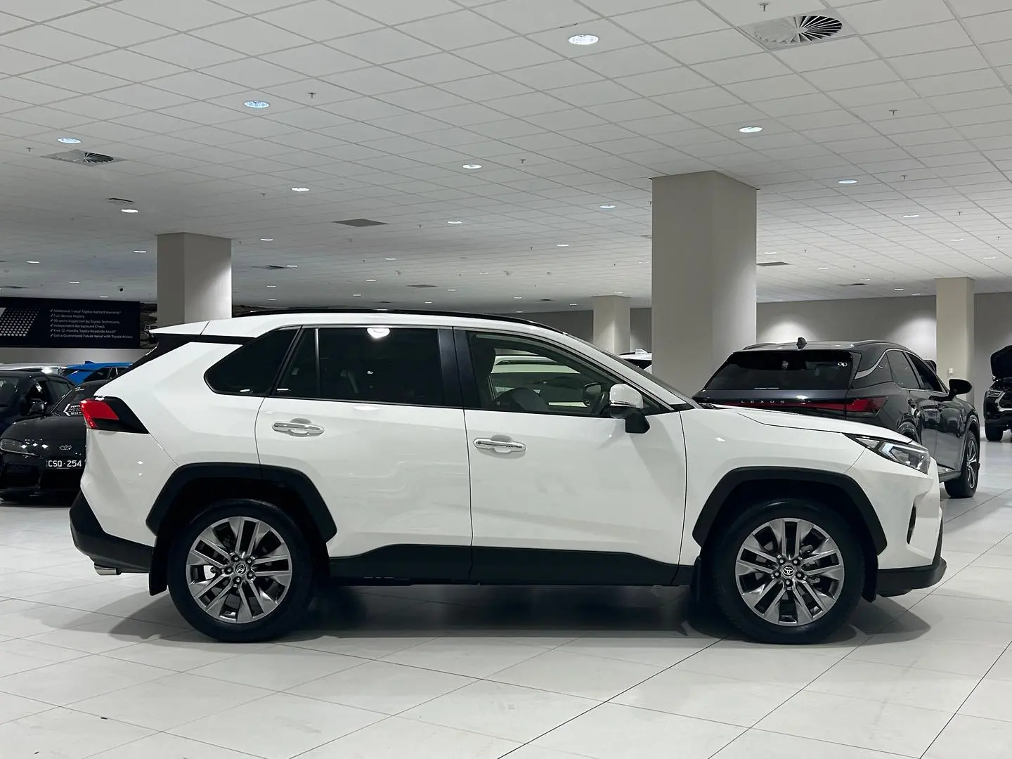2024 Toyota RAV4 Gallery Image 2