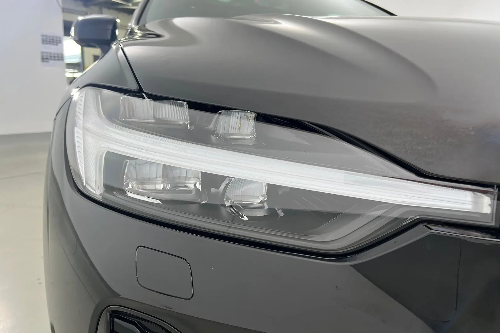 2021 Volvo XC60 Gallery Image 21