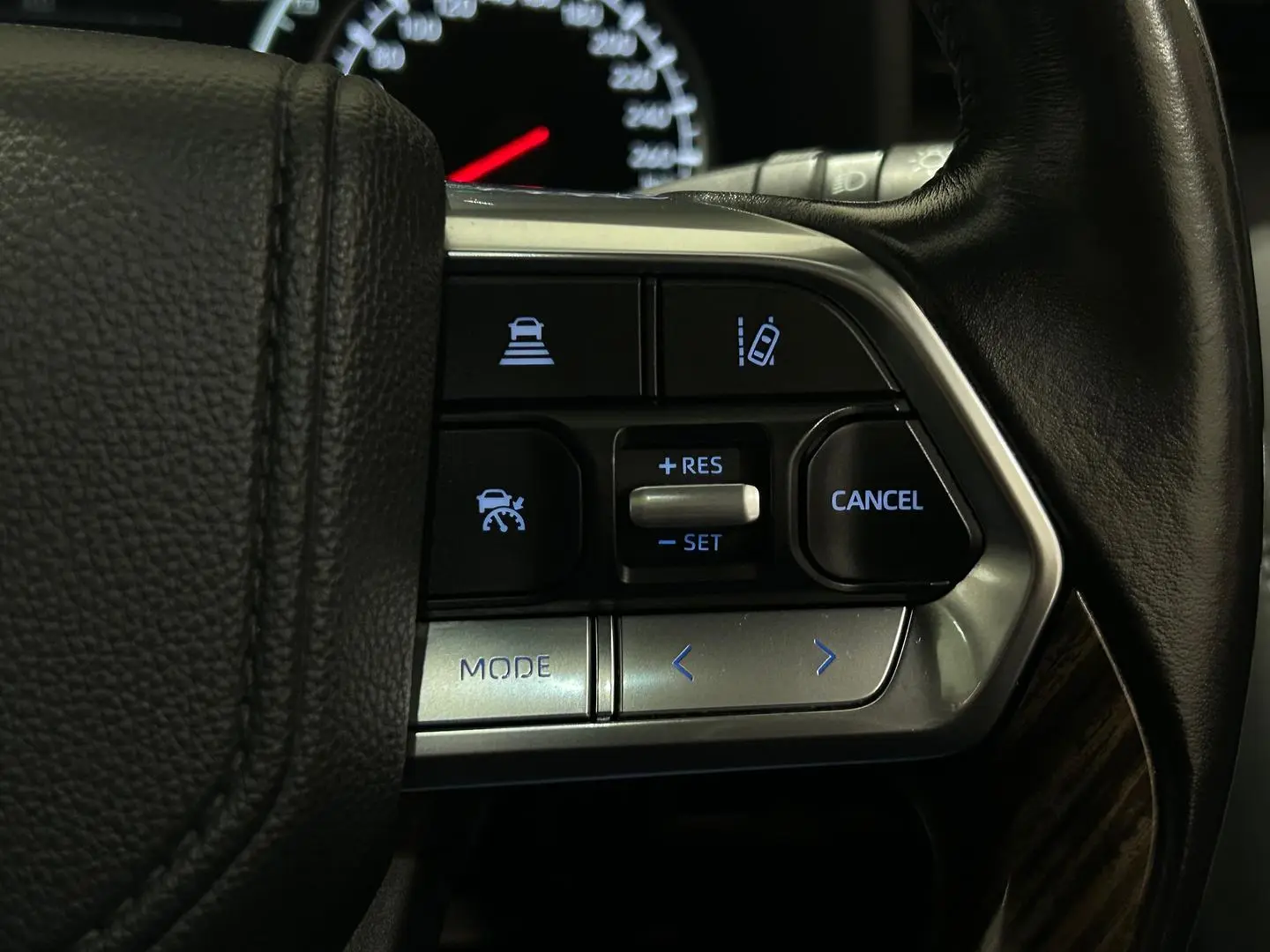 2022 Toyota Landcruiser Gallery Image 23