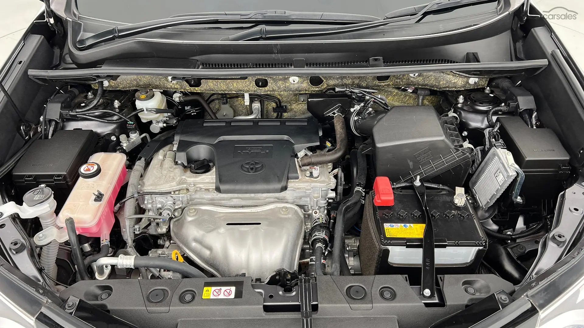 2018 Toyota RAV4 Image 25