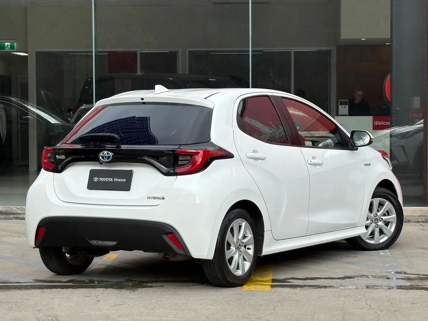 2022 Toyota Yaris Gallery Image 9