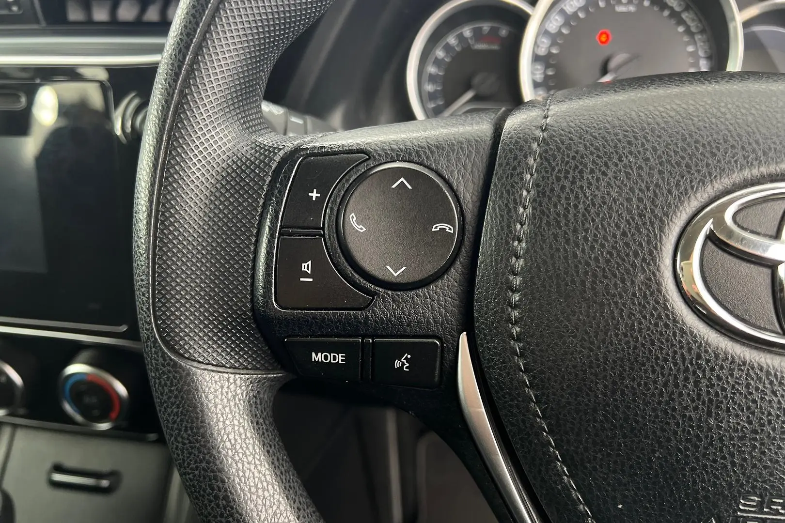 2016 Toyota Corolla Gallery Image 14