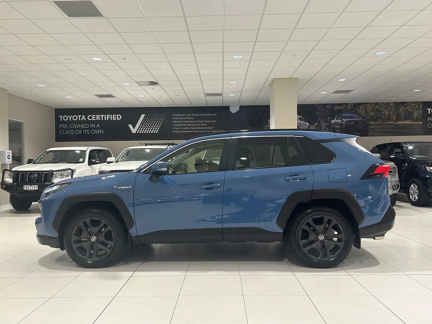 2024 Toyota RAV4 Gallery Image 6