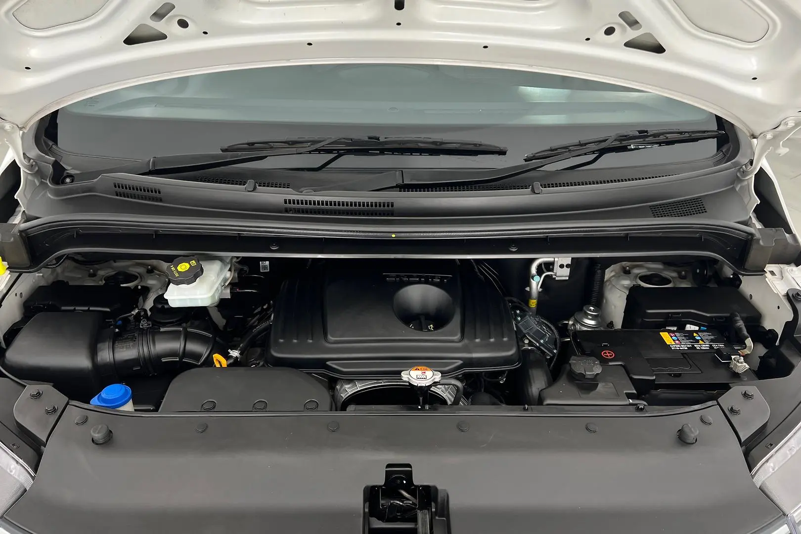2021 Hyundai iLoad Gallery Image 23