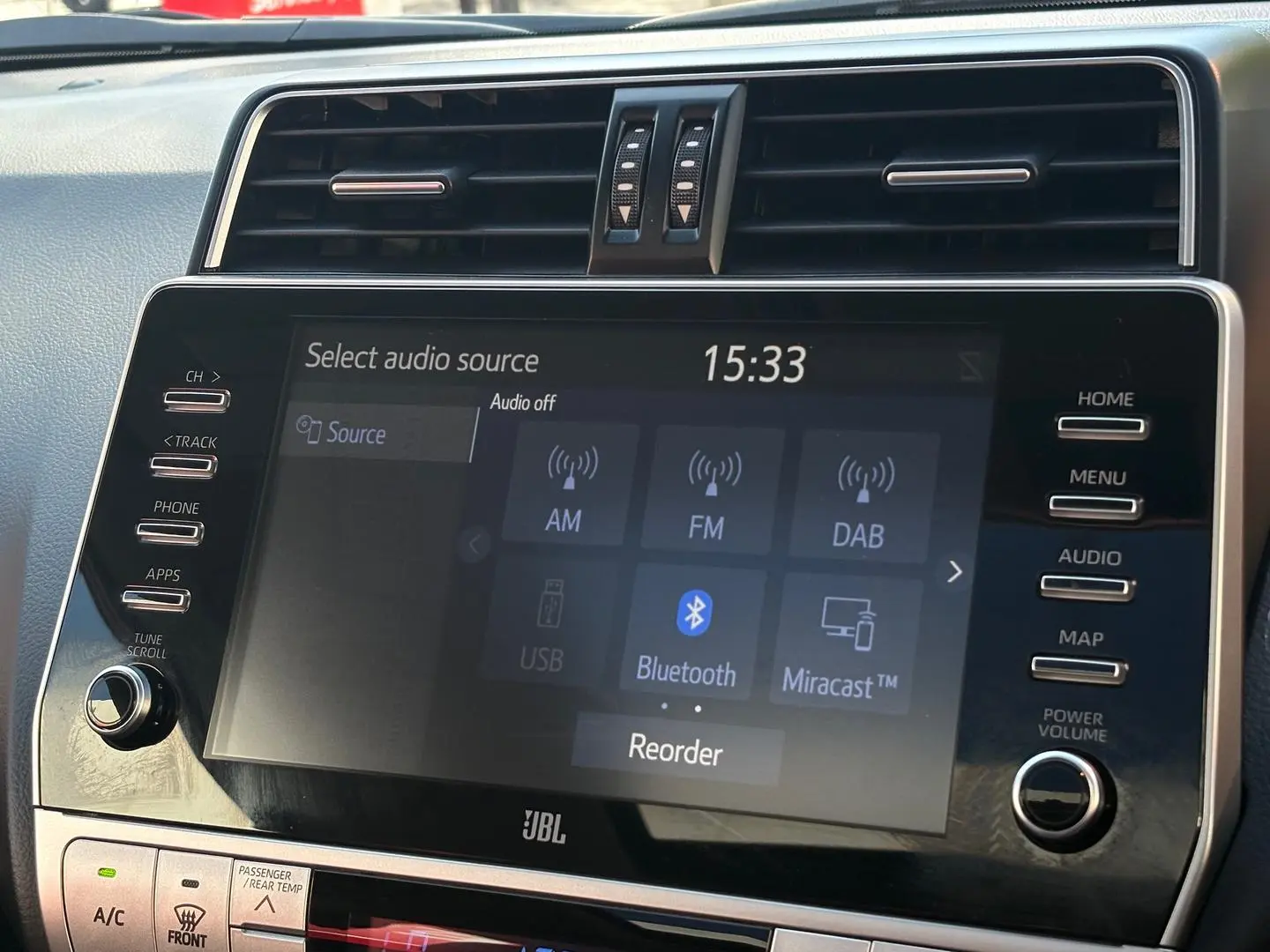 2022 Toyota Landcruiser Prado Gallery Image 18