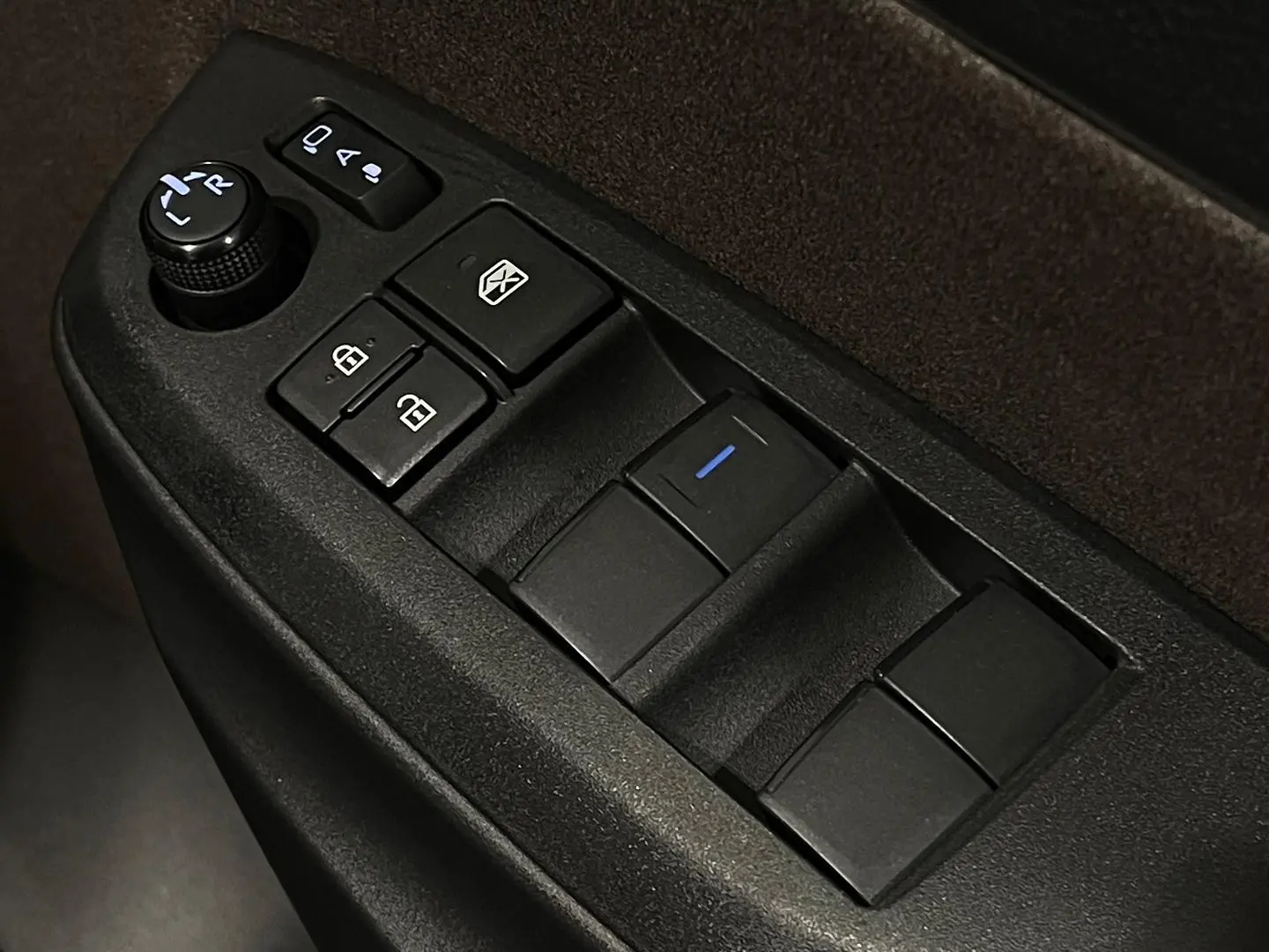 2023 Toyota Yaris Cross Gallery Image 16