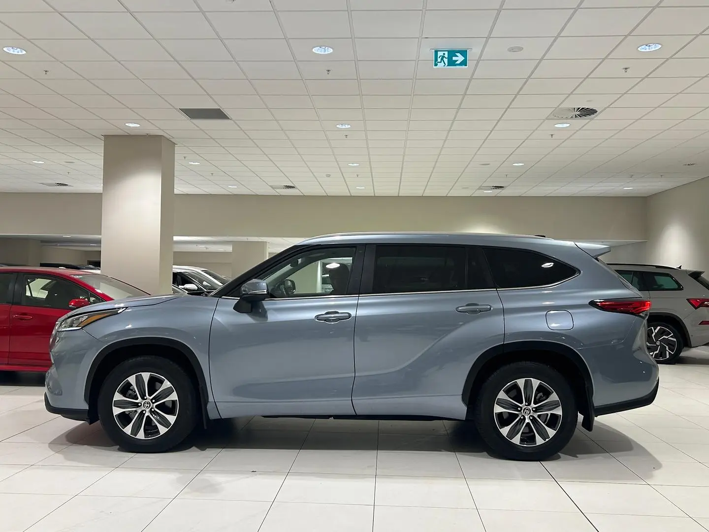 2023 Toyota Kluger Gallery Image 6
