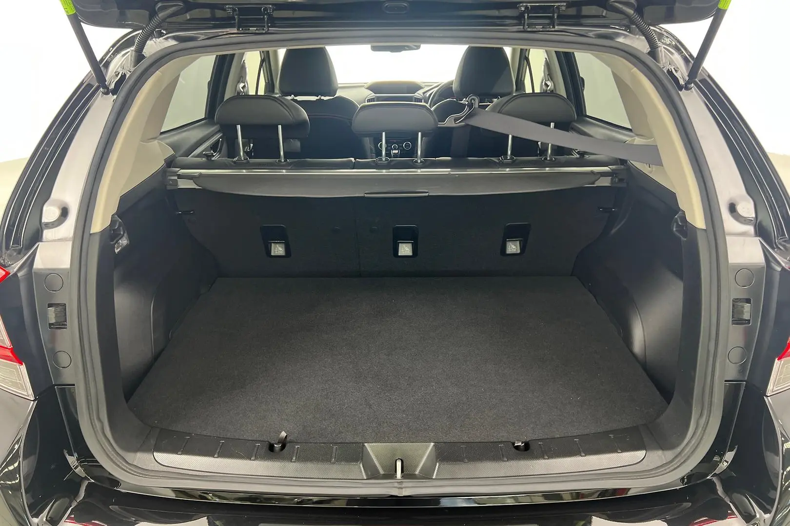 2022 Subaru XV Gallery Image 16
