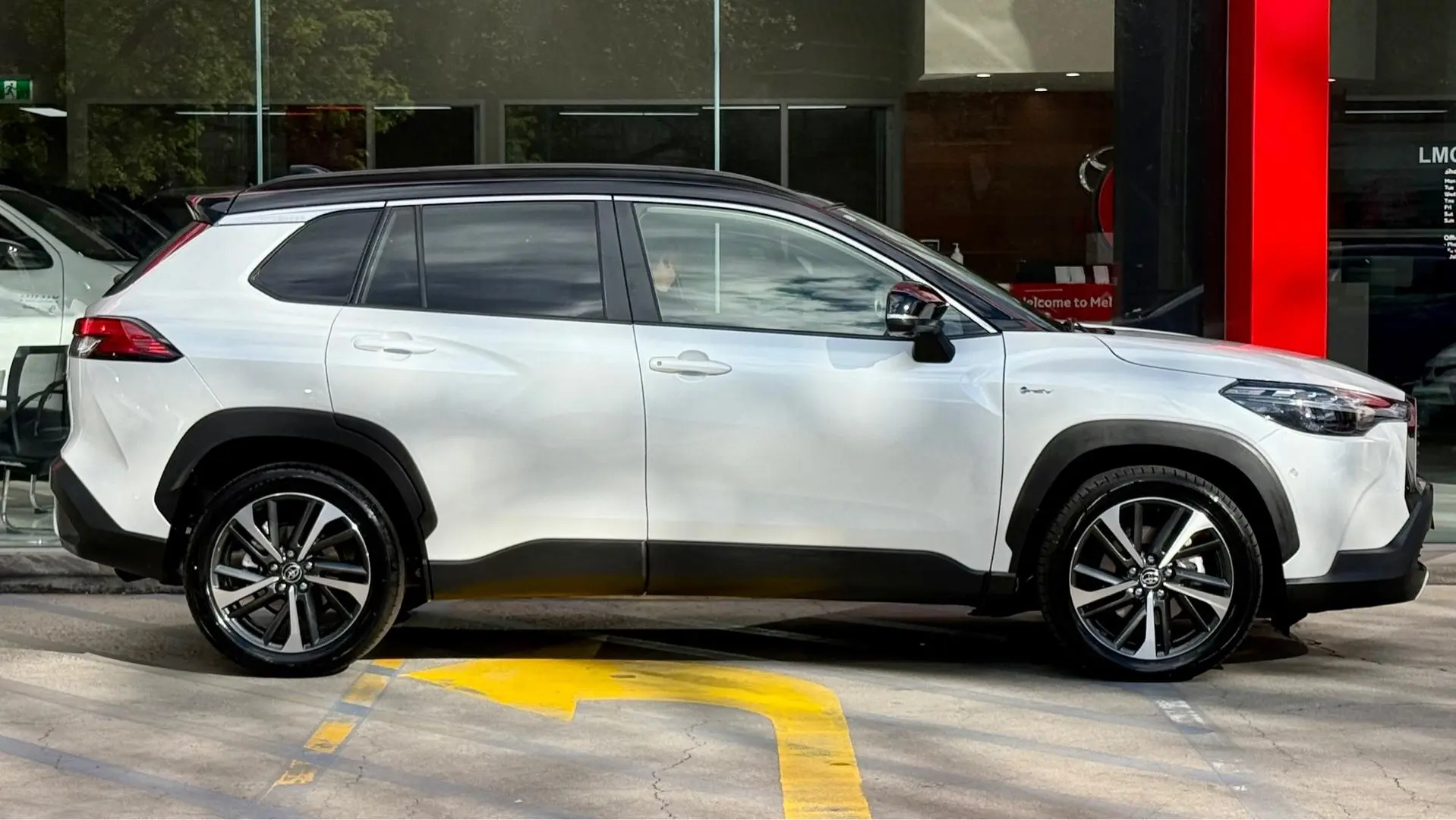 2024 Toyota Corolla Cross Gallery Image 3