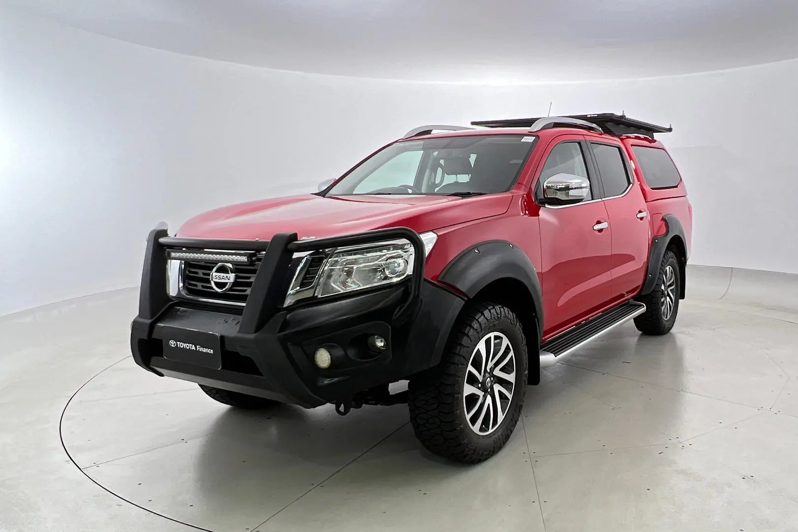 2017 Nissan Navara Gallery Image 9