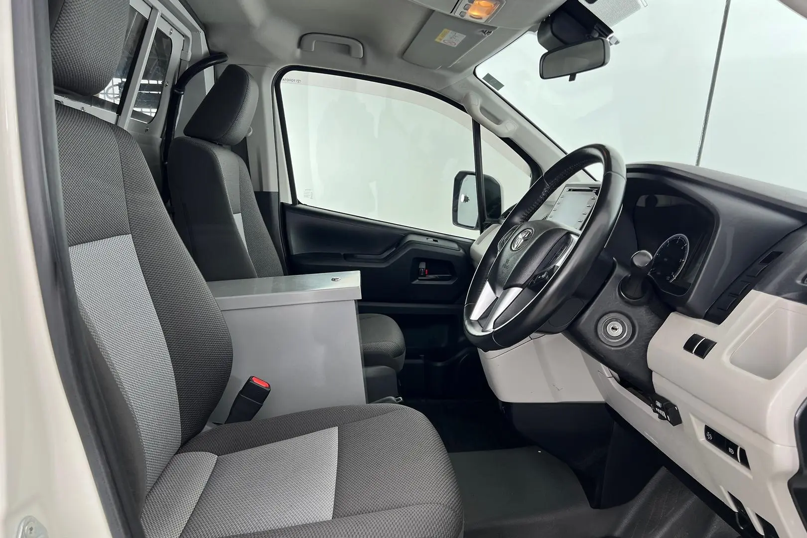 2019 Toyota Hiace Gallery Image 10