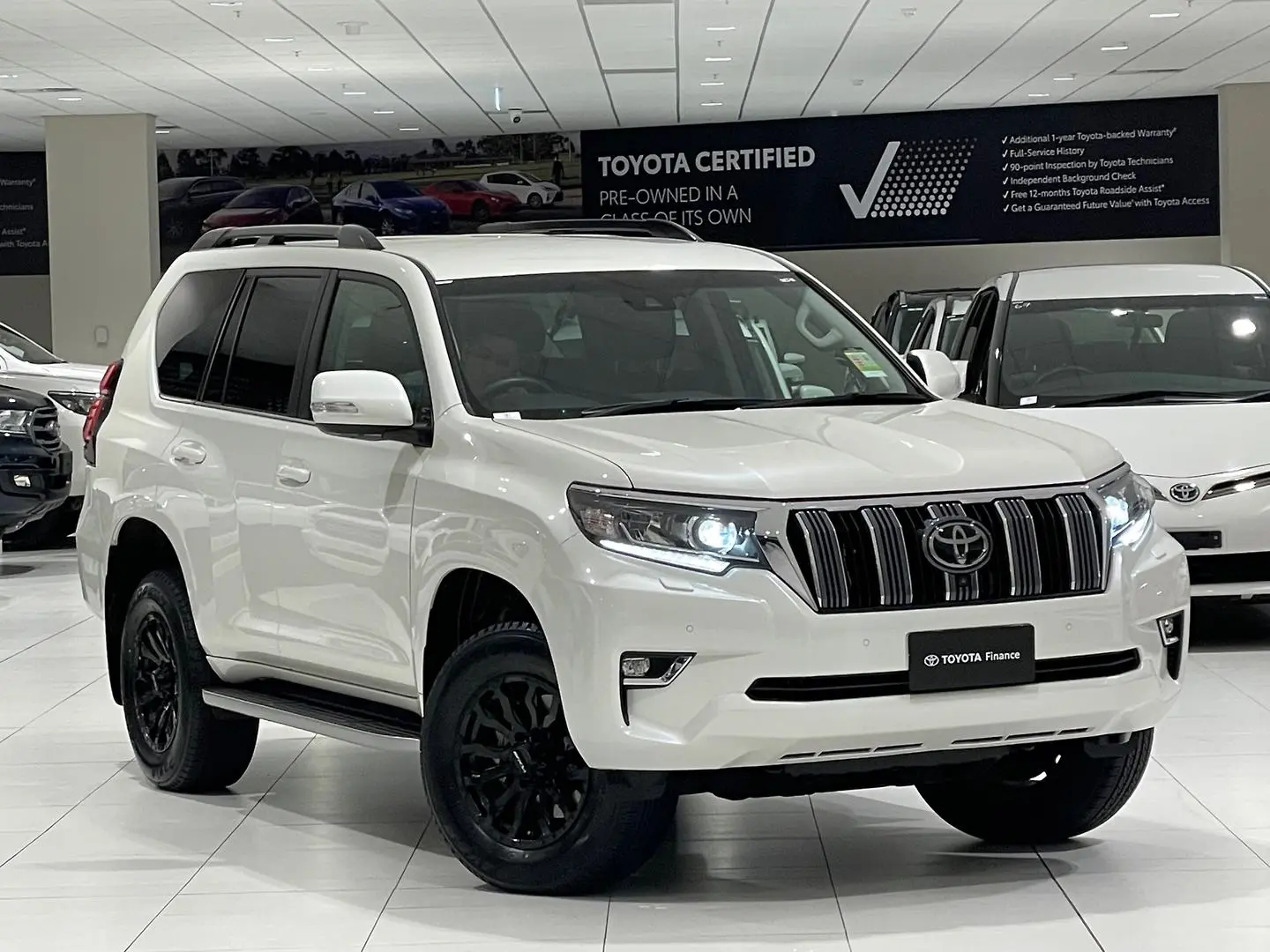 2022 Toyota Landcruiser Prado Gallery Image 1