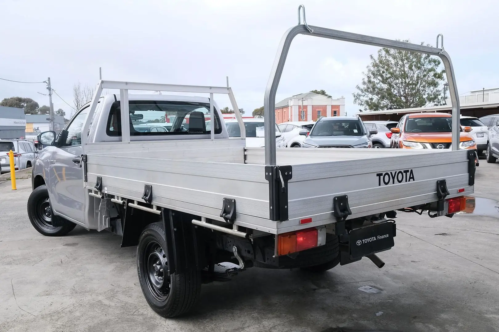 2024 Toyota Hilux Gallery Image 2