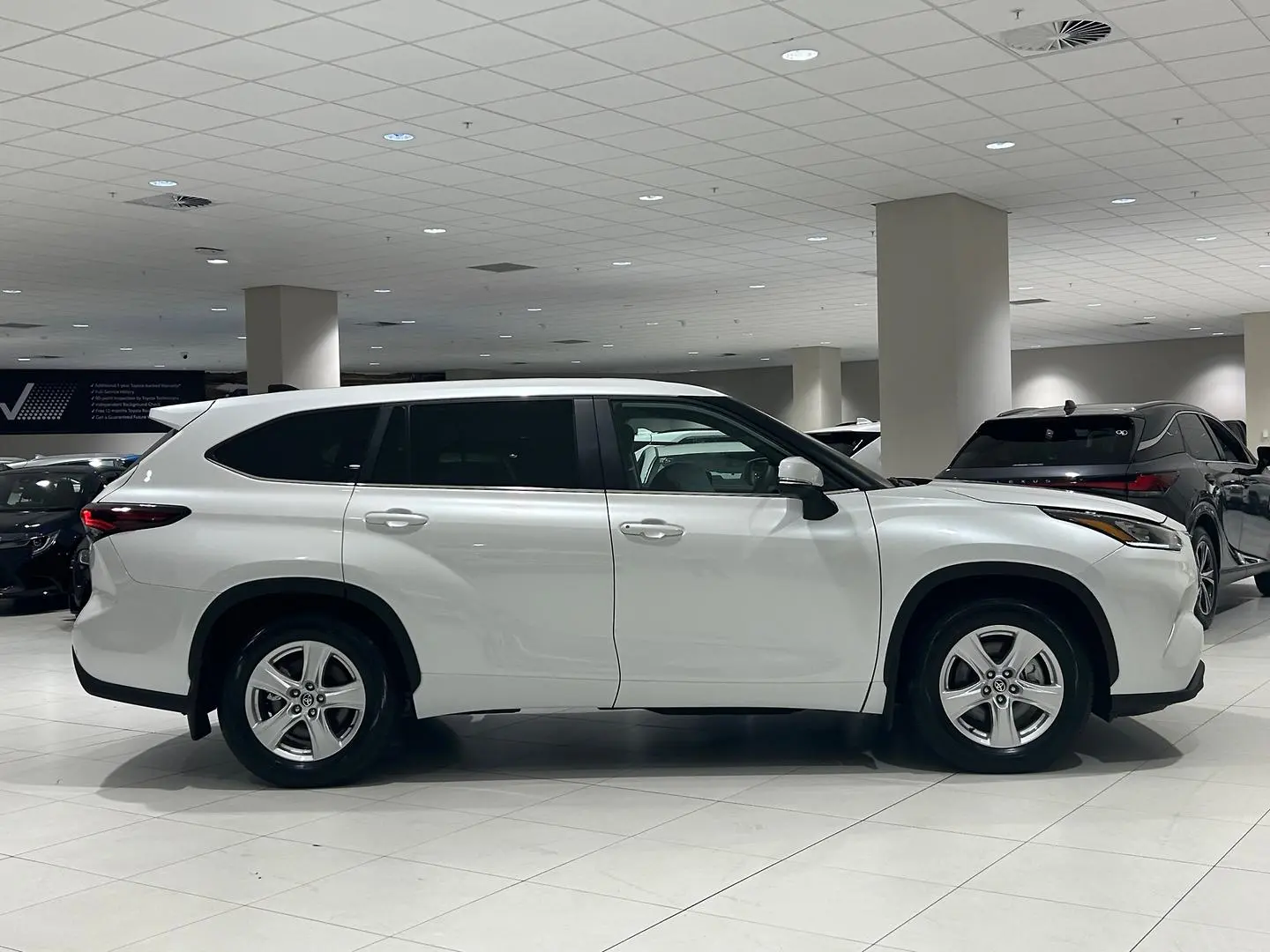 2024 Toyota Kluger Gallery Image 2