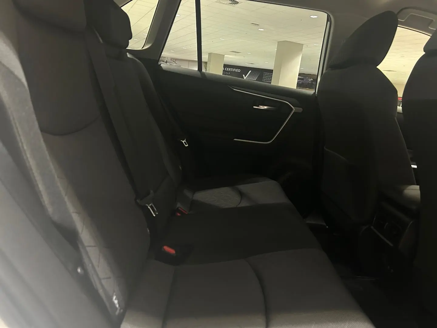 2021 Toyota RAV4 Gallery Image 11