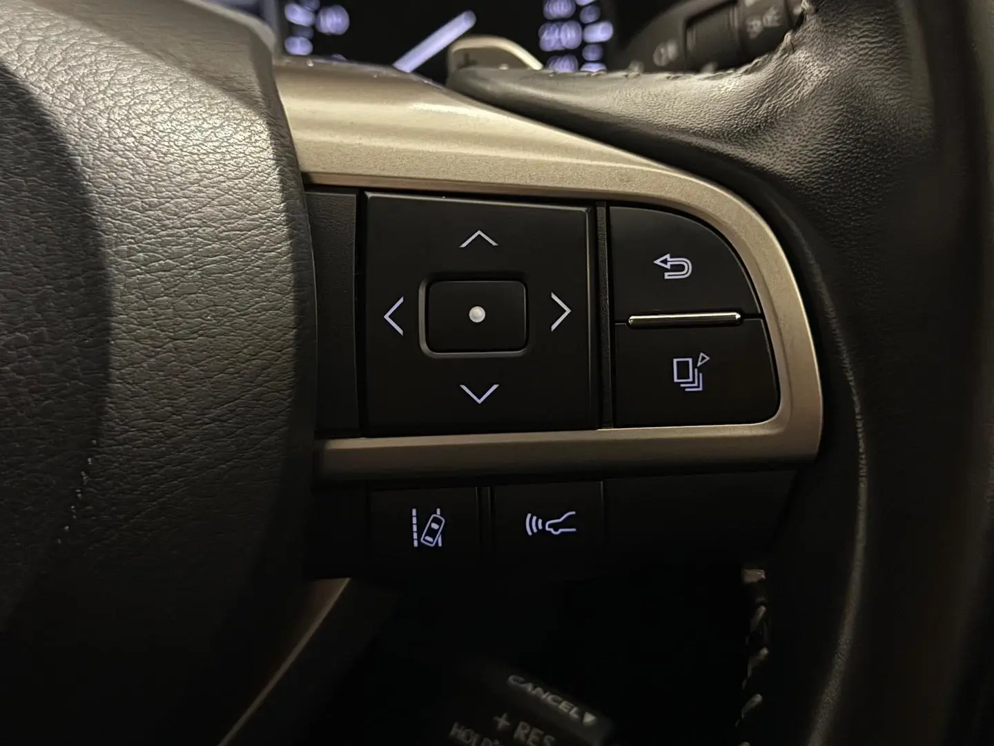 2022 Lexus RX Gallery Image 26