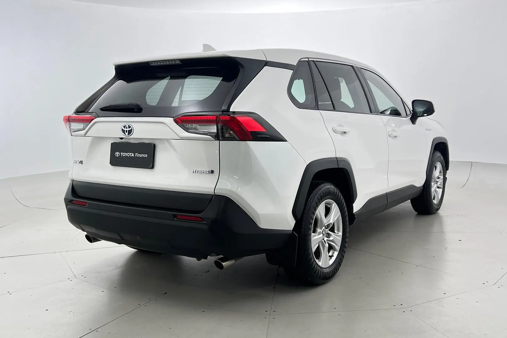 2020 Toyota RAV4 Gallery Image 4