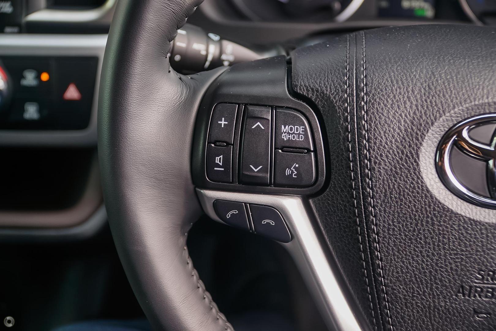 2019 Toyota Kluger Gallery Image 3