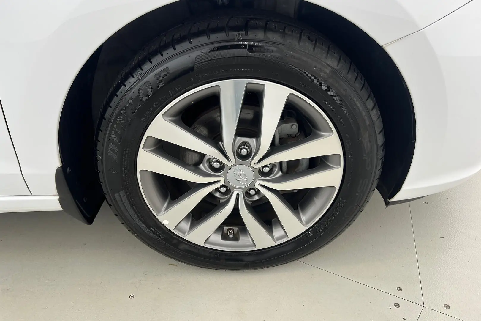 2020 Hyundai i30 Gallery Image 20