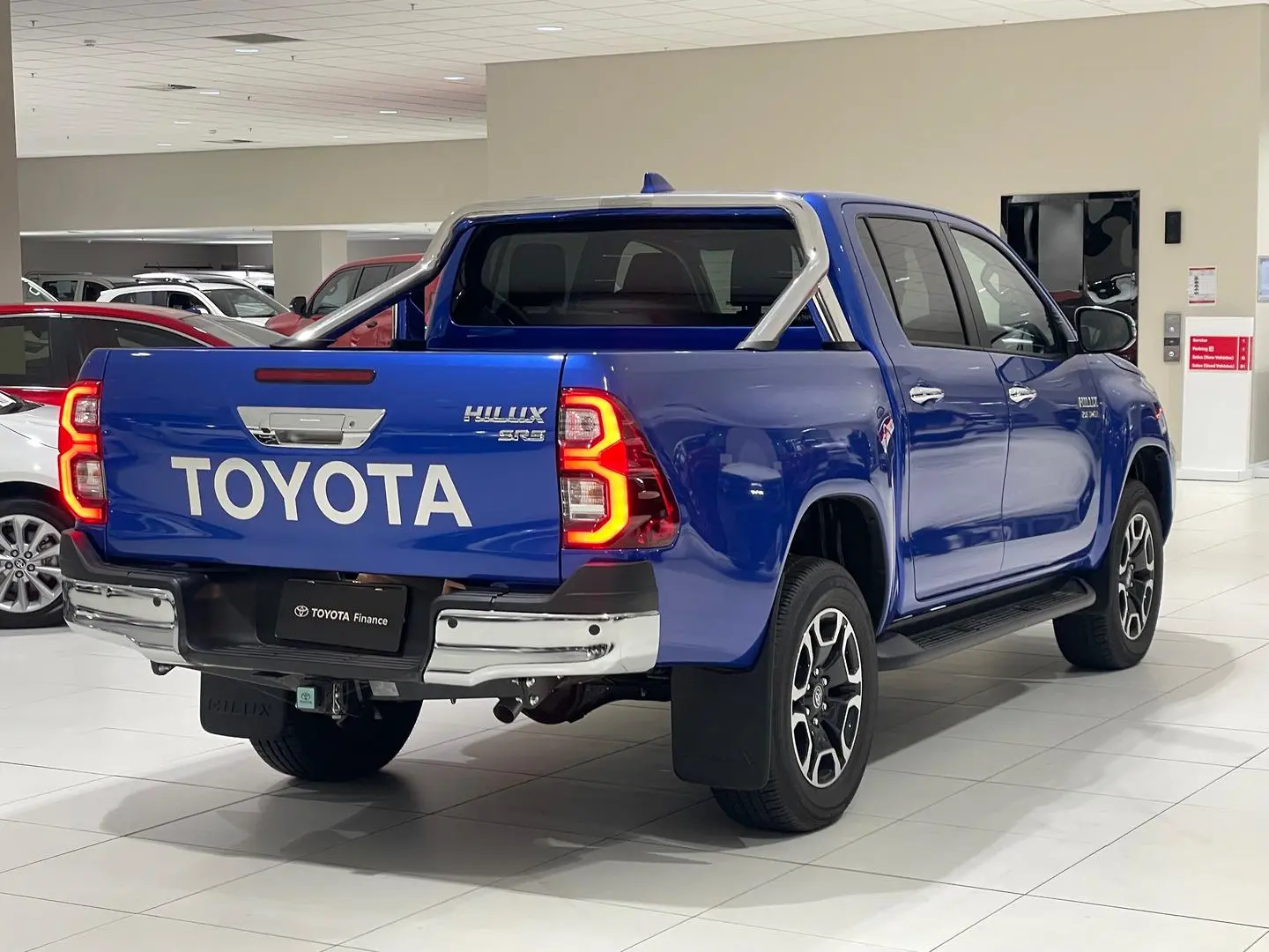 2023 Toyota Hilux Gallery Image 9