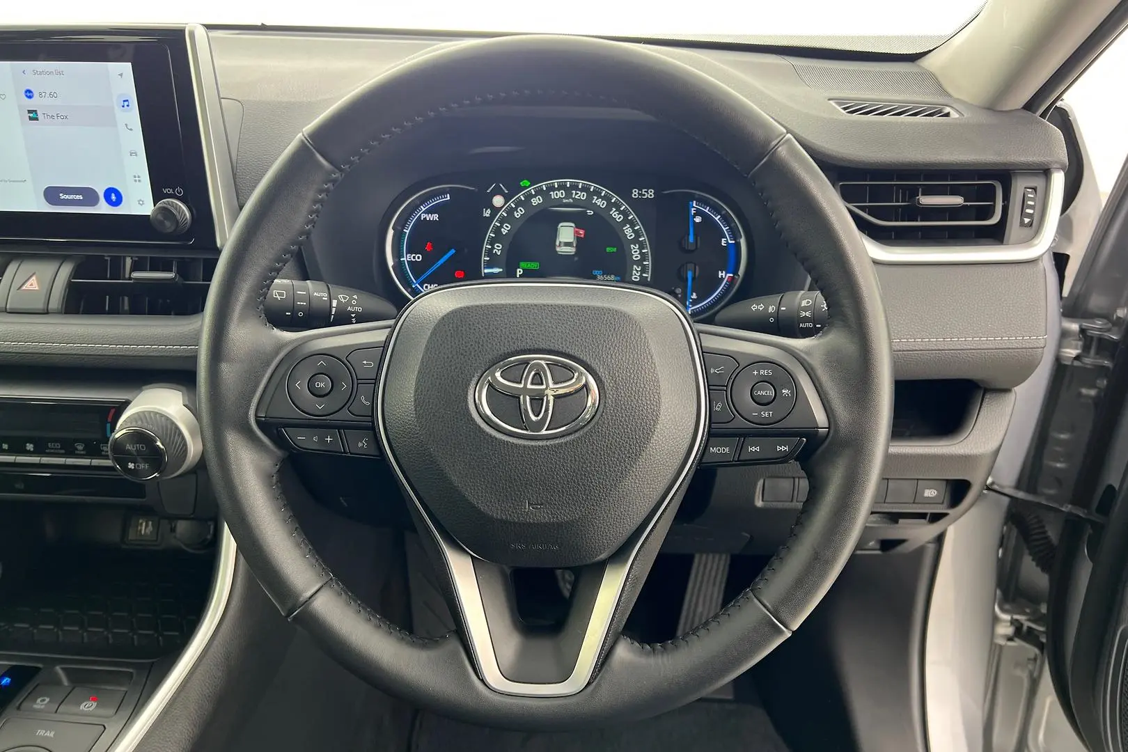 2024 Toyota RAV4 Gallery Image 17