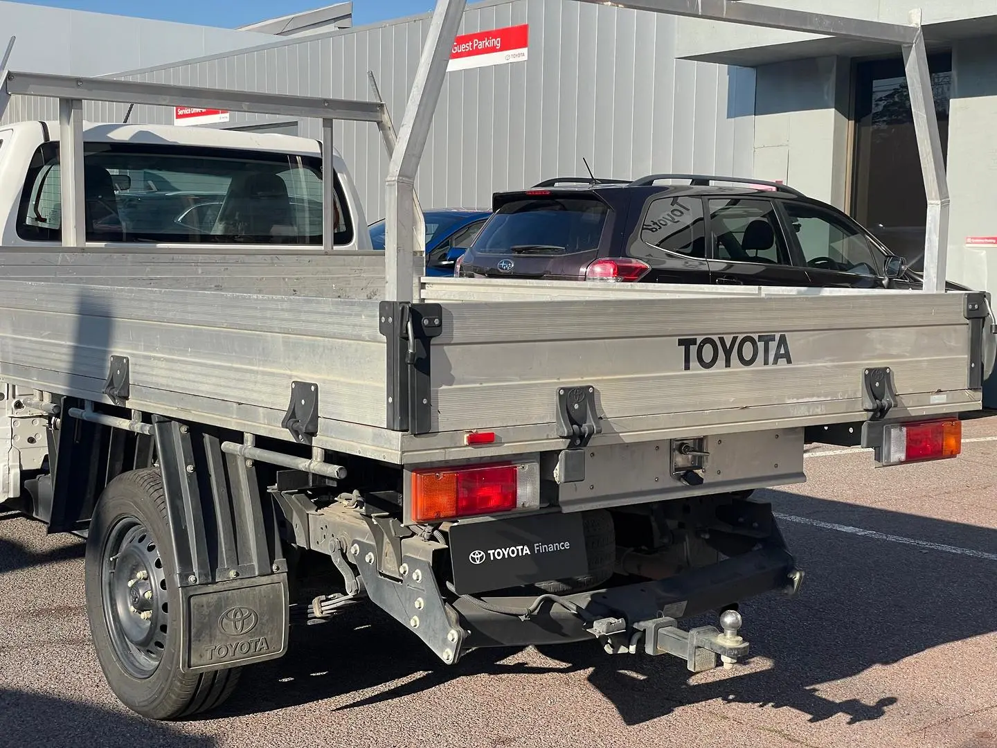 2017 Toyota Hilux Gallery Image 8