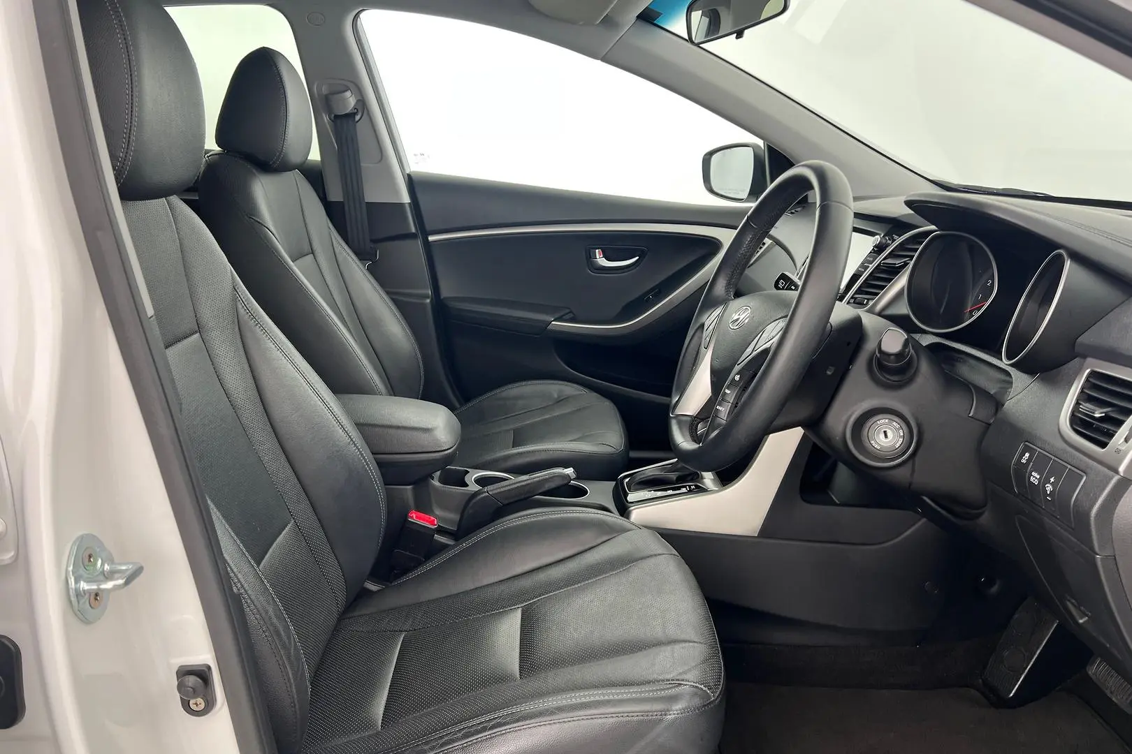 2016 Hyundai i30 Gallery Image 11