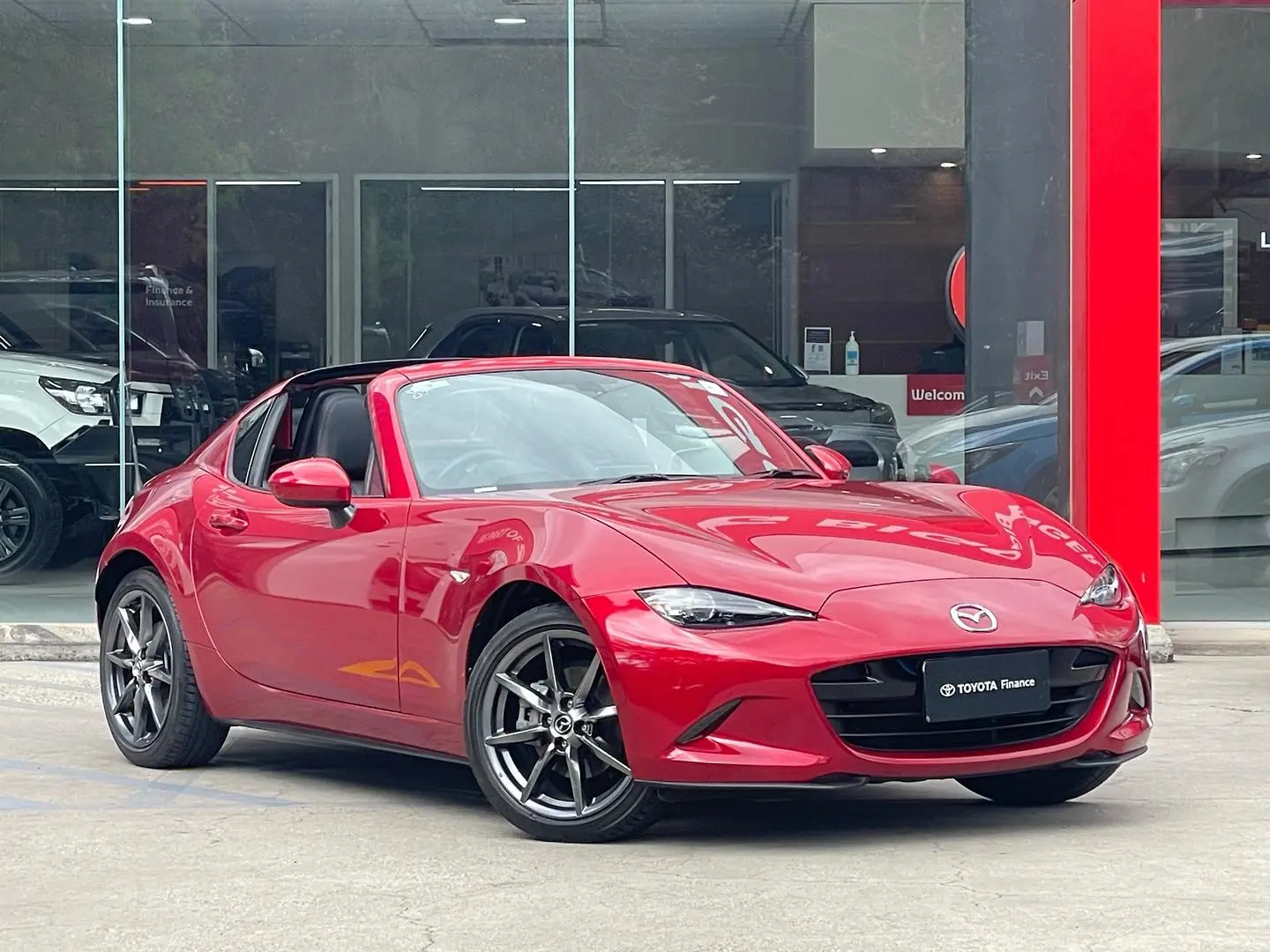 2017 Mazda MX-5 Gallery Image 1
