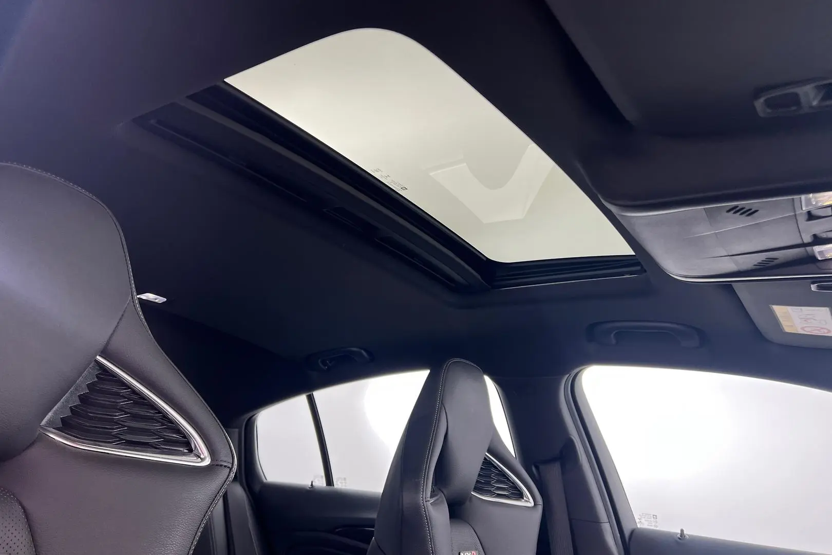 2018 Holden Commodore Gallery Image 15