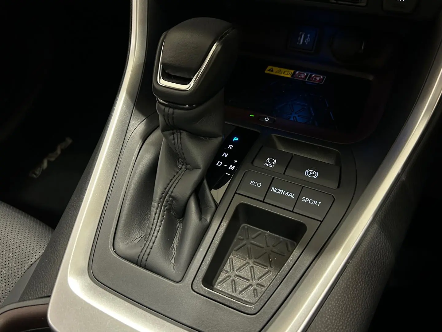 2024 Toyota RAV4 Gallery Image 20