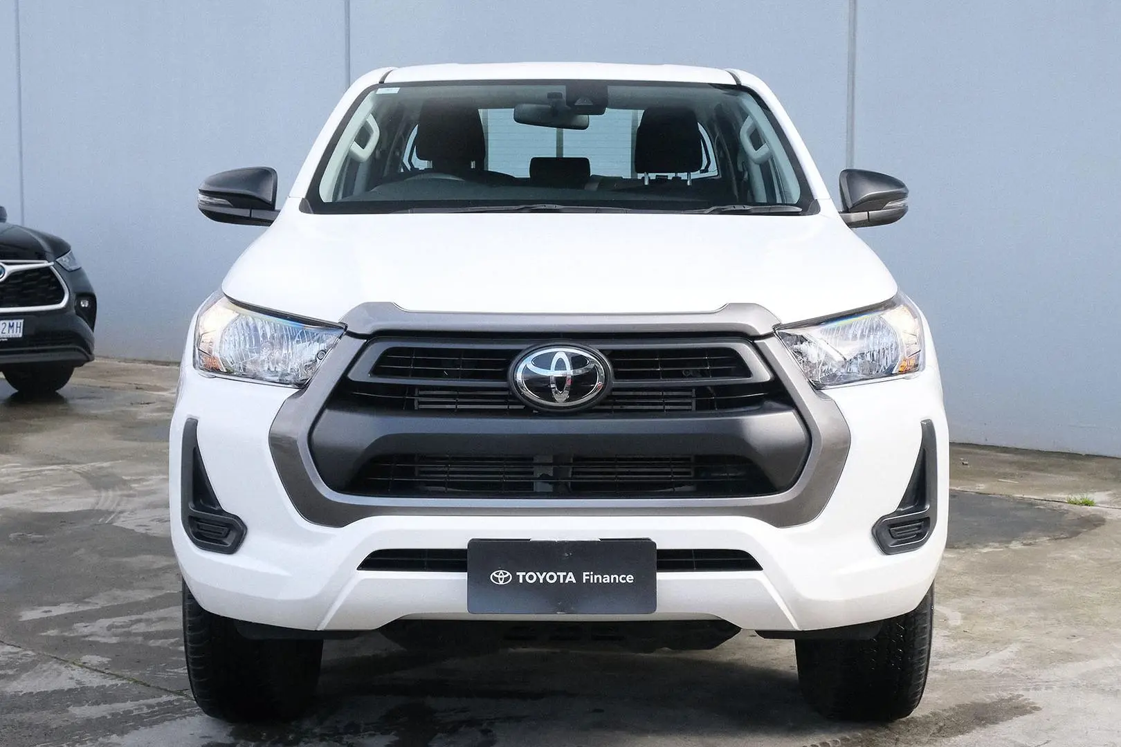 2023 Toyota Hilux Gallery Image 3