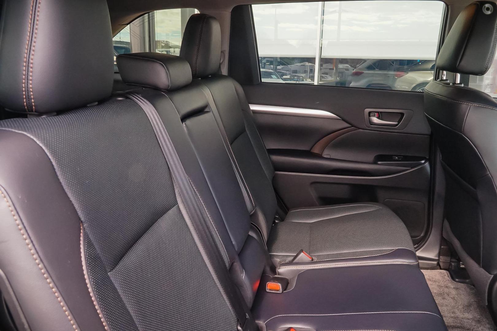 2019 Toyota Kluger Gallery Image 11