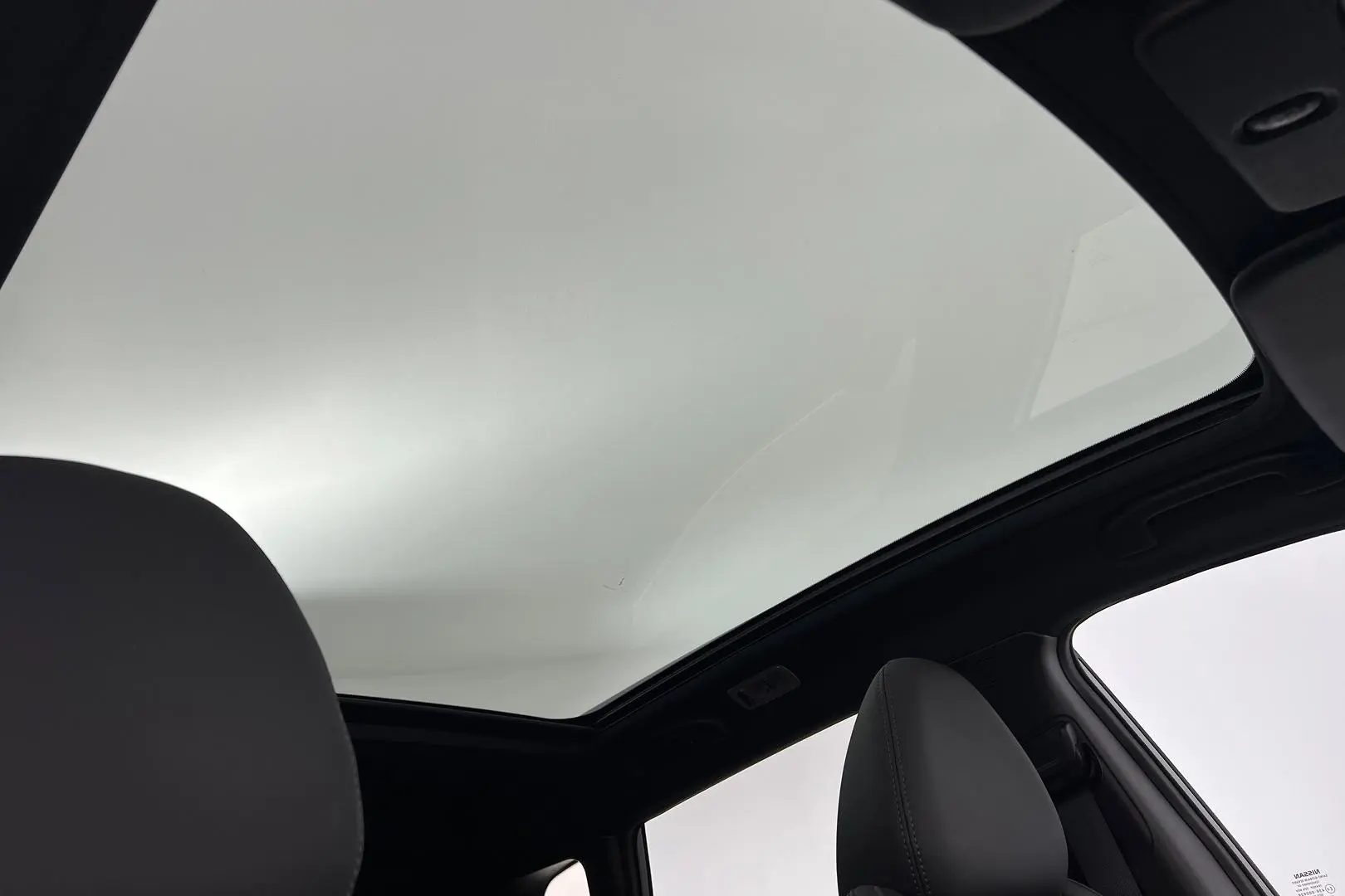 2019 Nissan QASHQAI Gallery Image 3