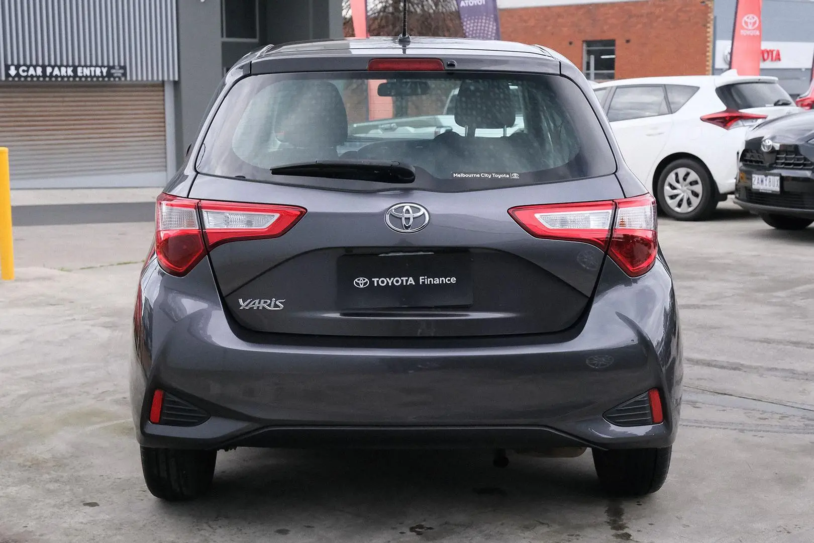 2019 Toyota Yaris Gallery Image 4