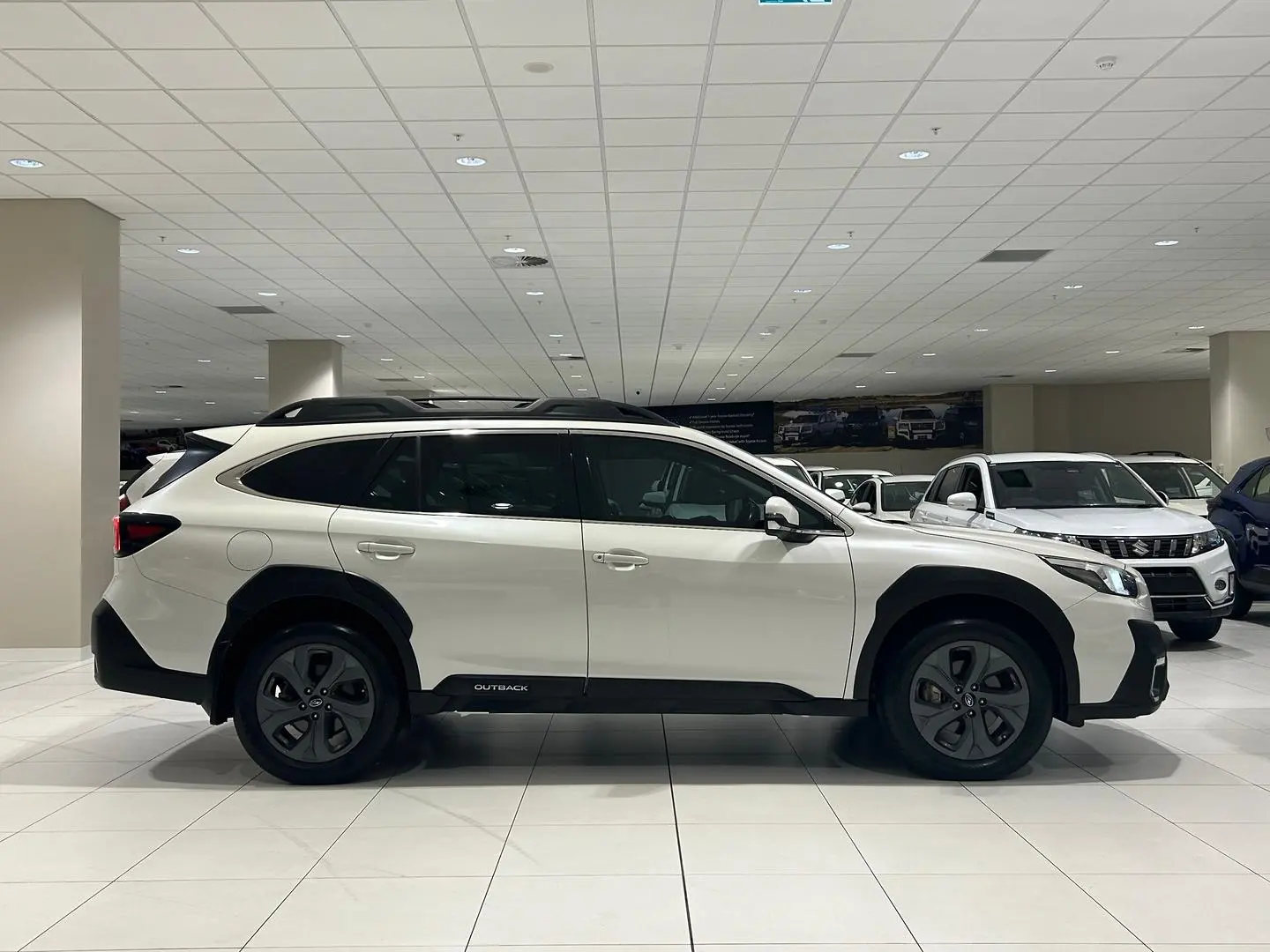 2022 Subaru Outback Gallery Image 2