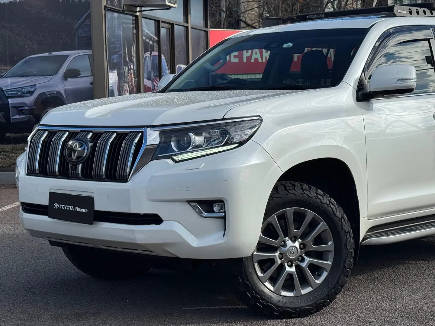 2019 Toyota Landcruiser Prado Gallery Image 9