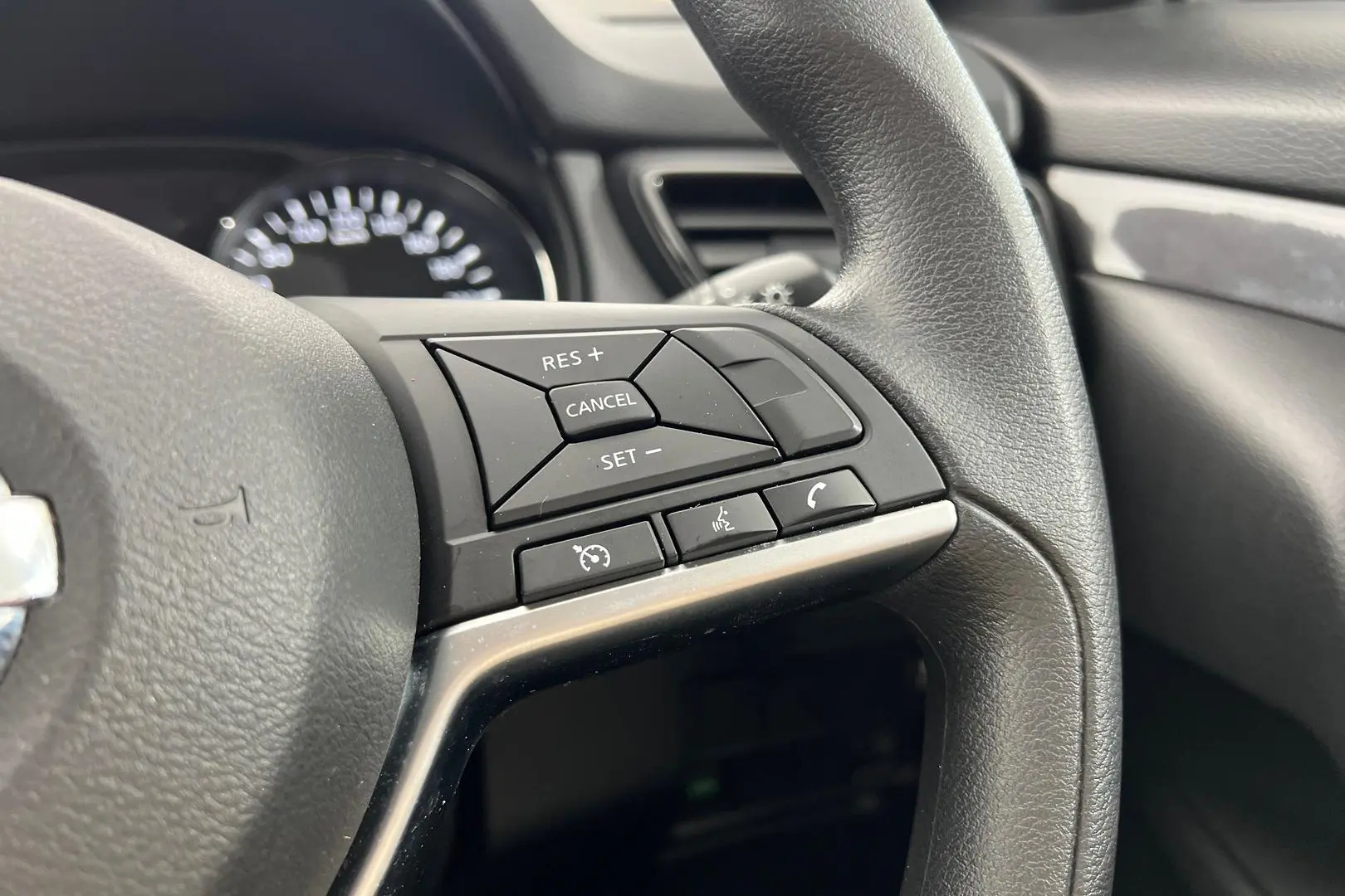 2021 Nissan X-TRAIL Gallery Image 17