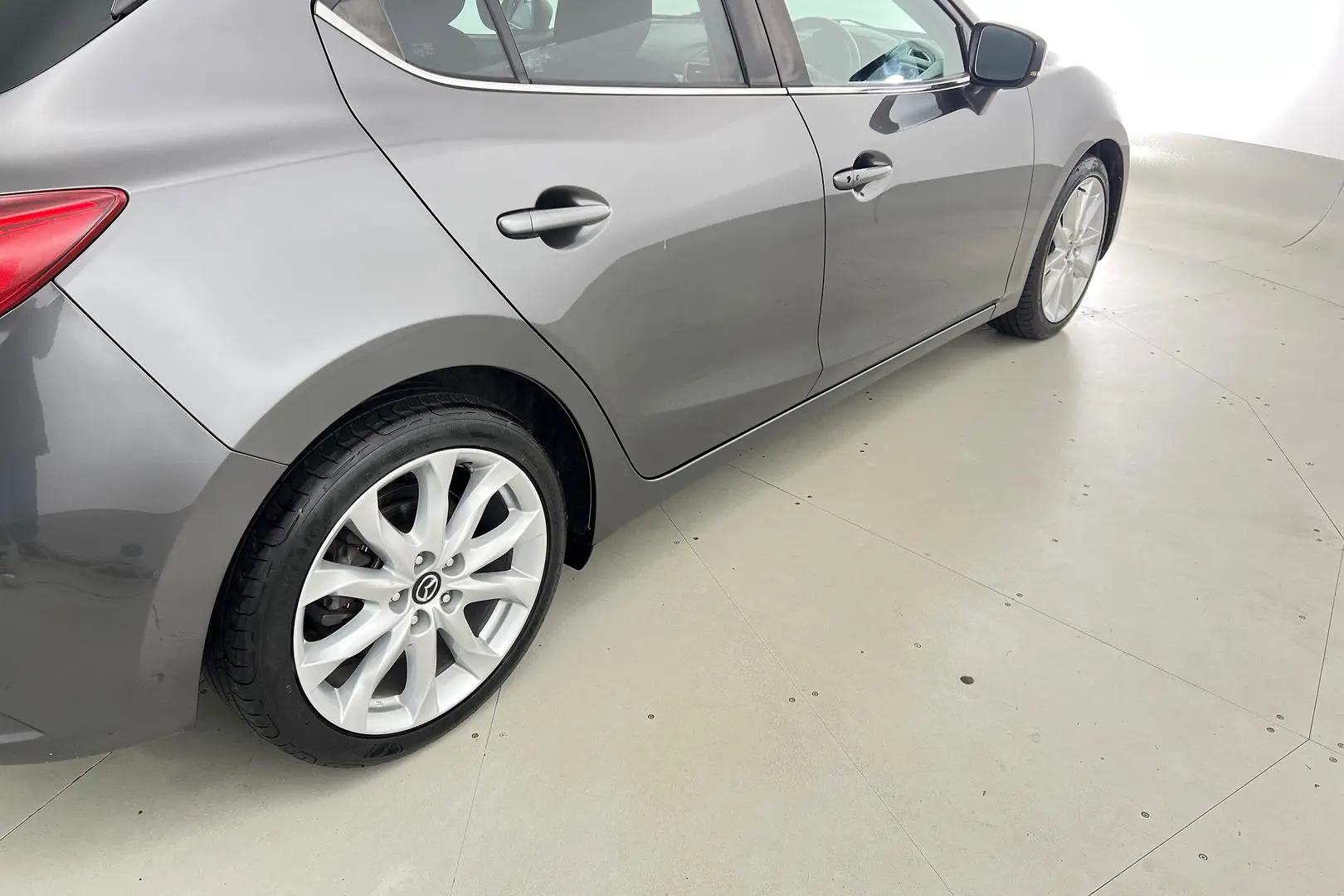 2017 Mazda 3 Gallery Image 11