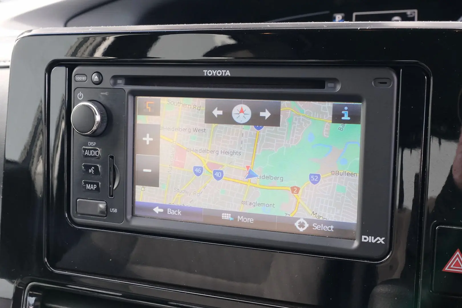 2017 Toyota Tarago Gallery Image 8