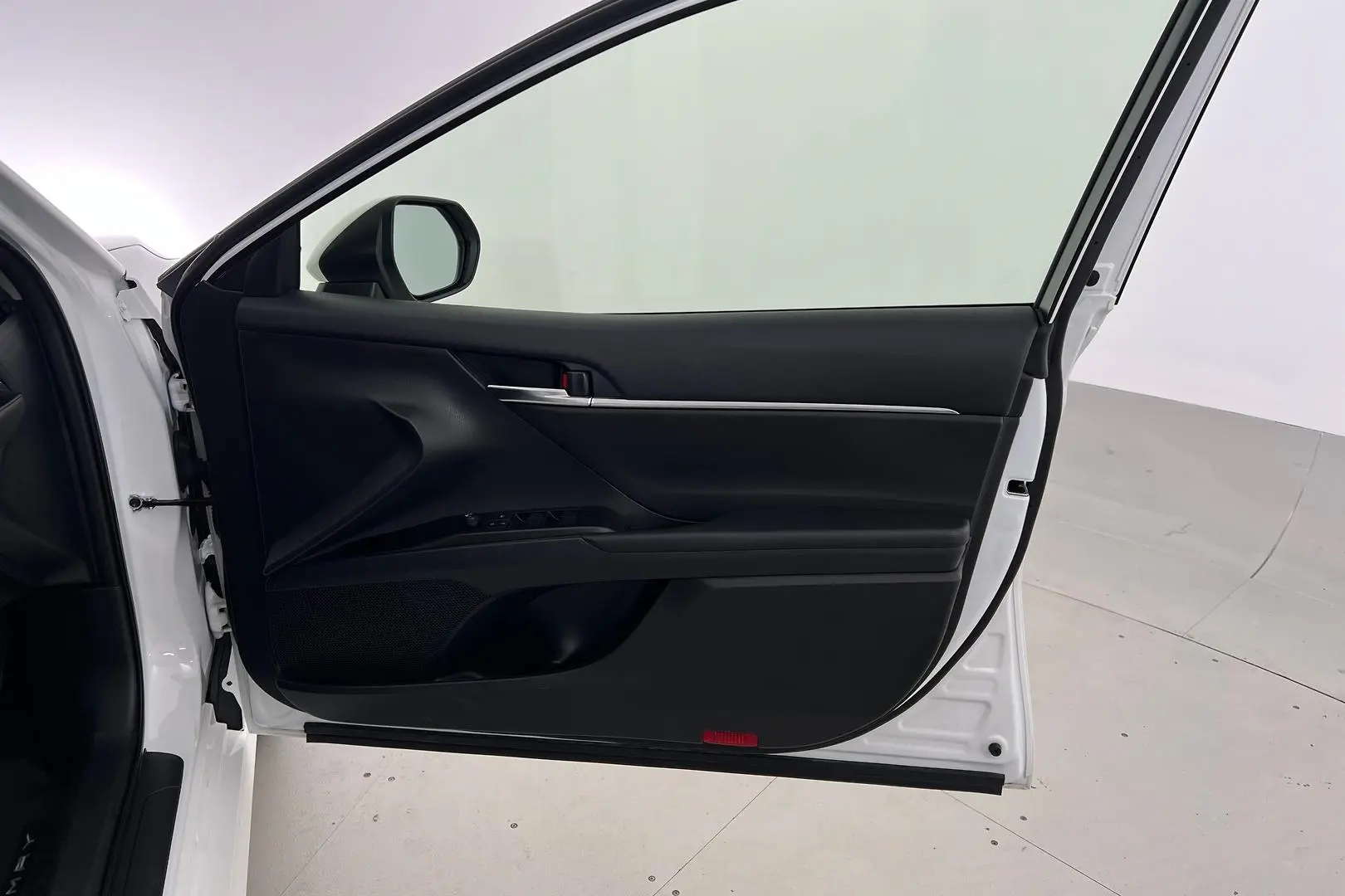 2024 Toyota Camry Gallery Image 10