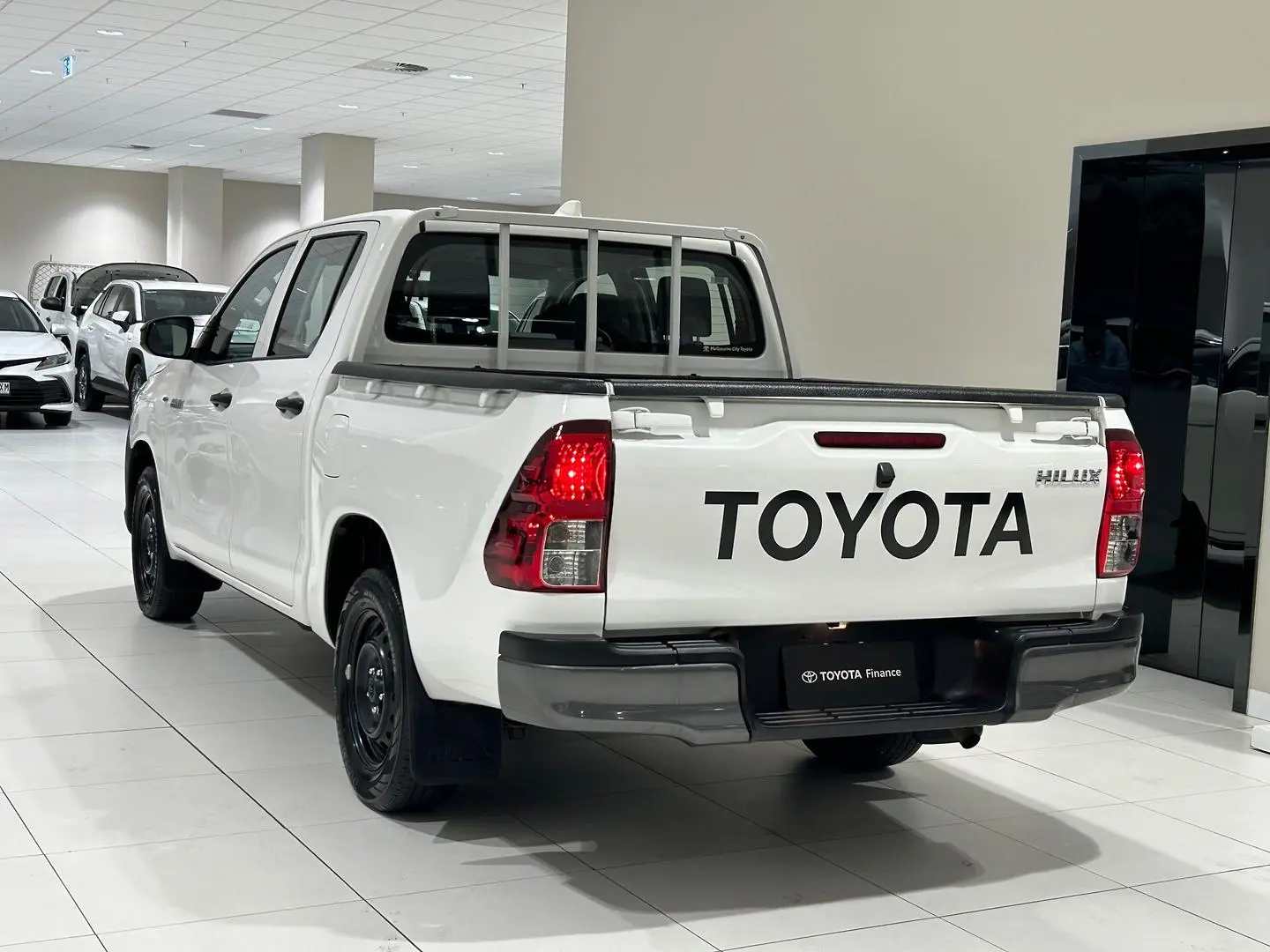 2022 Toyota Hilux Gallery Image 7