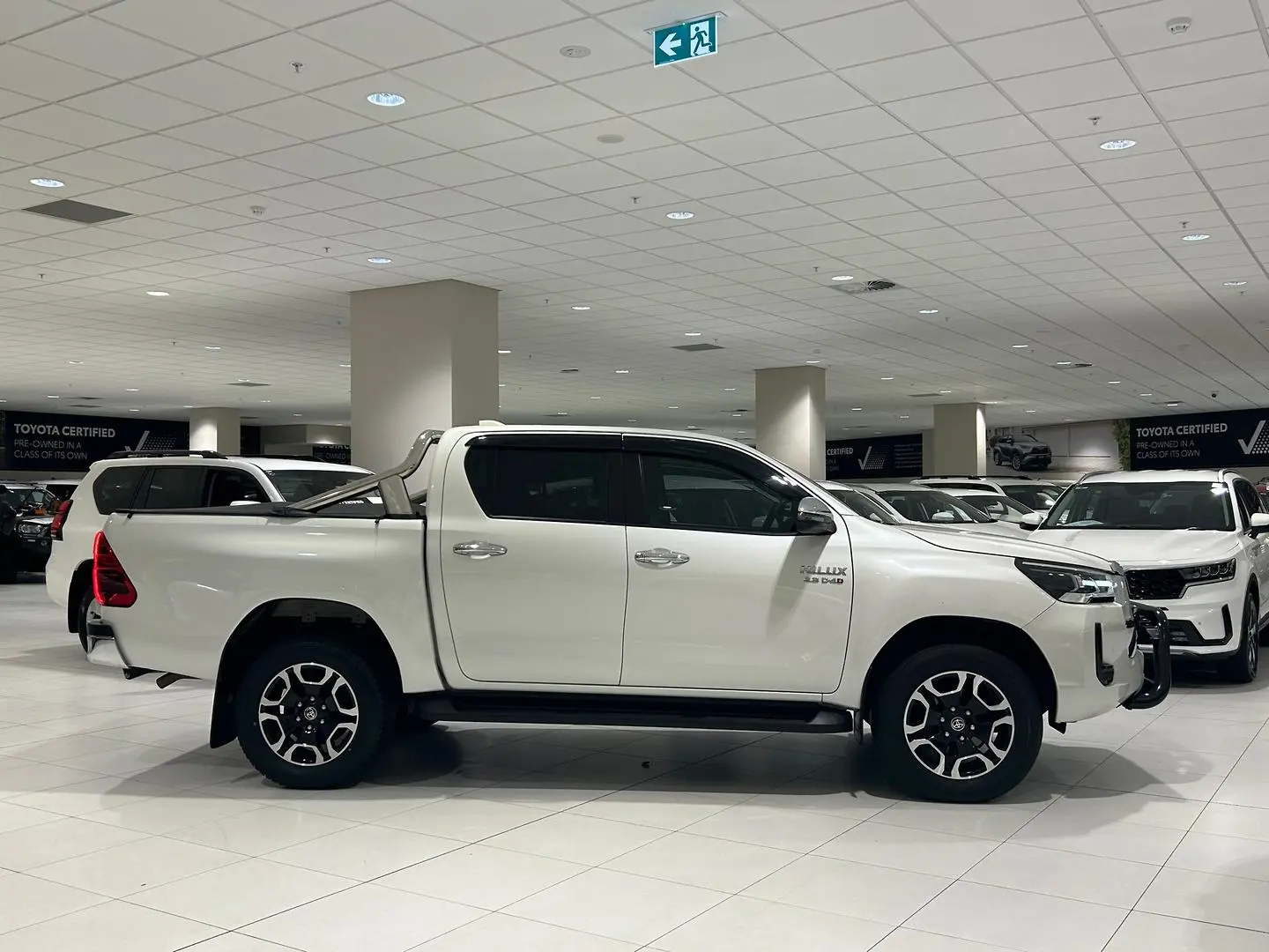 2021 Toyota Hilux Gallery Image 2