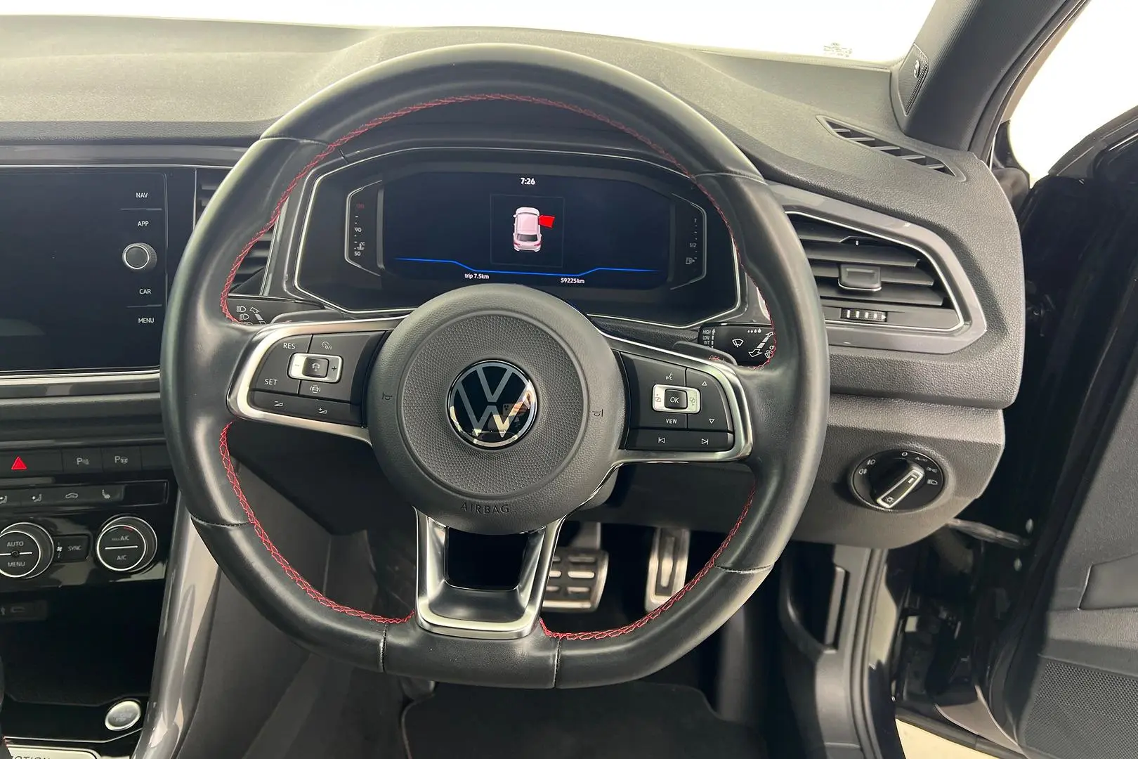 2021 Volkswagen T-Roc Gallery Image 16