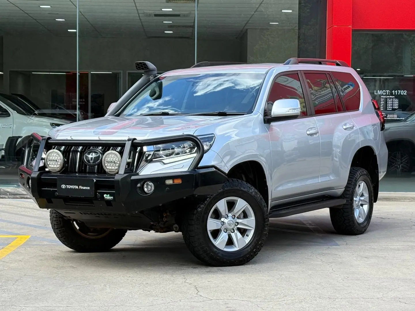 2020 Toyota Landcruiser Prado Gallery Image 4