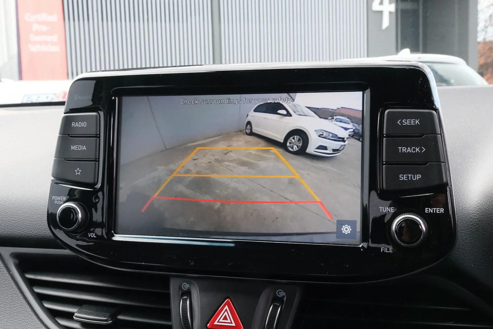 2021 Hyundai i30 Gallery Image 8