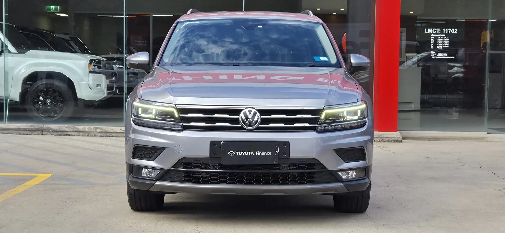 2020 Volkswagen Tiguan Gallery Image 8